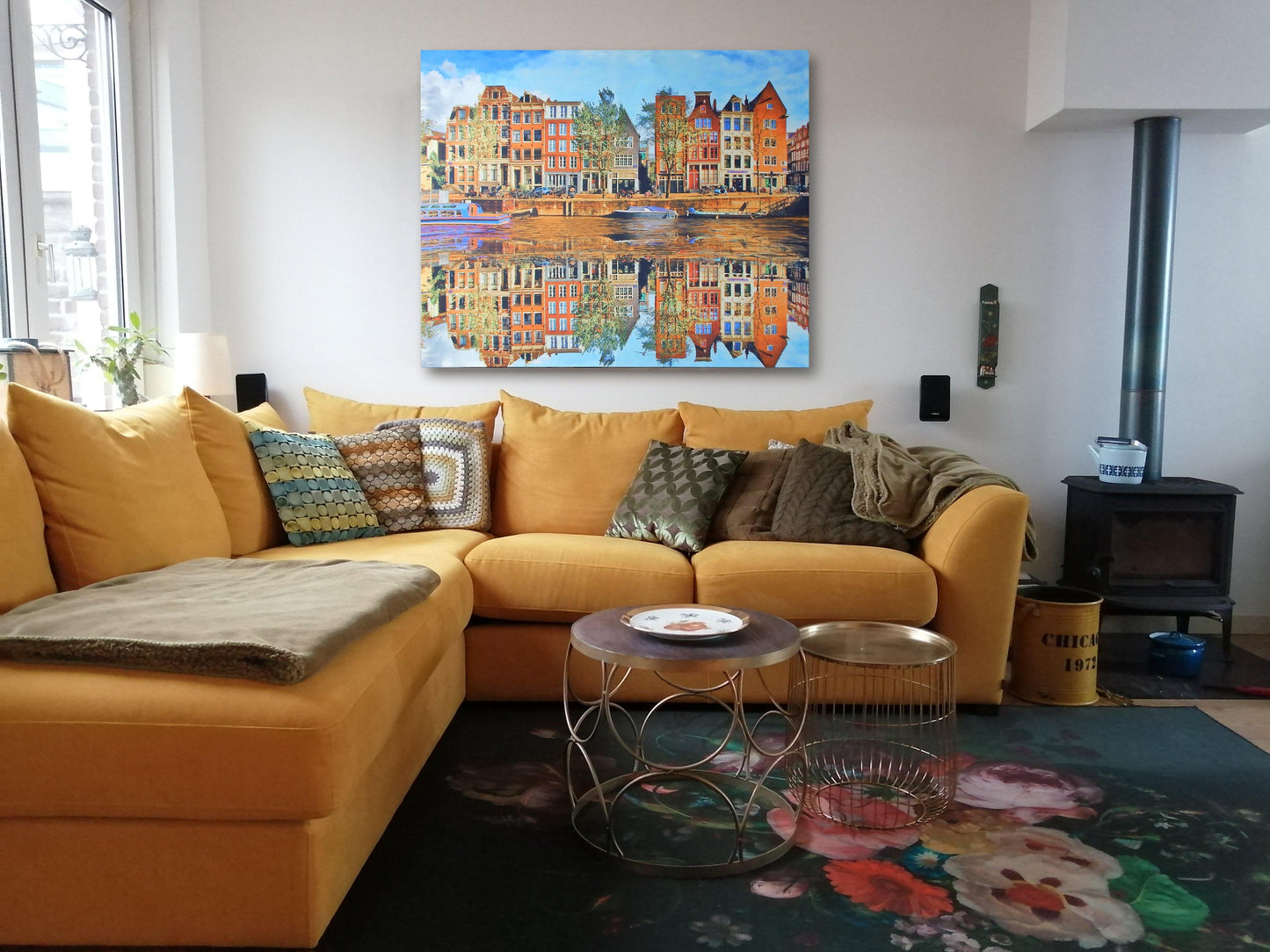 Interieur met akoestisch wandpaneel Amsterdamse grachten